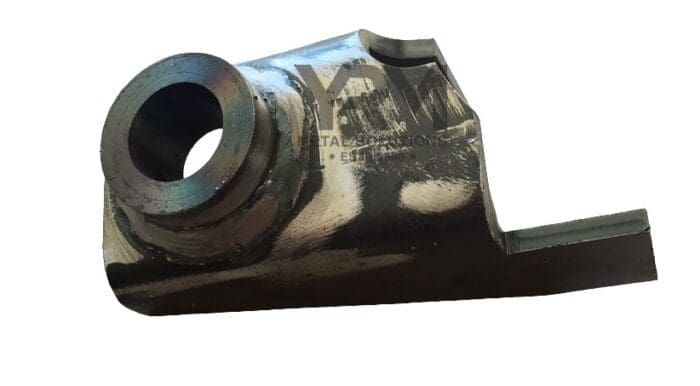 RHS Anti Roll Bar Bracket, Rear Axle - LR Defender/Discovery1/RRC - Image 2