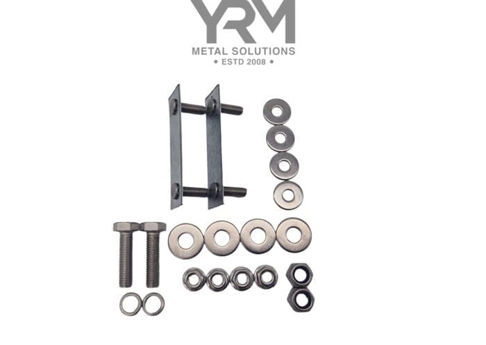S/S A4-80 Body Mount Fixing Kit (on Rear Outrigger) - LR Defender 110/130