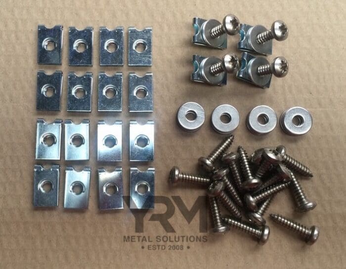 Pk 20 Stainless Steel Floor Plate Screws & Stainless Steel Captive U Nuts - LR Defender & Series