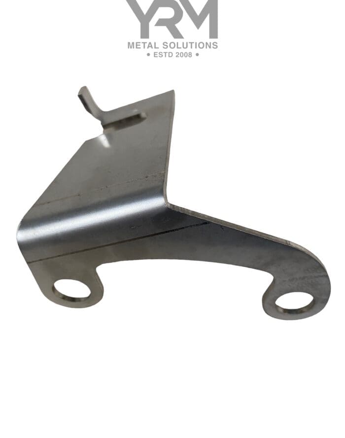316 S/S 3 Way Bracket Rear Axle, Brake Pipes - LR Defender 110/130 - Image 3