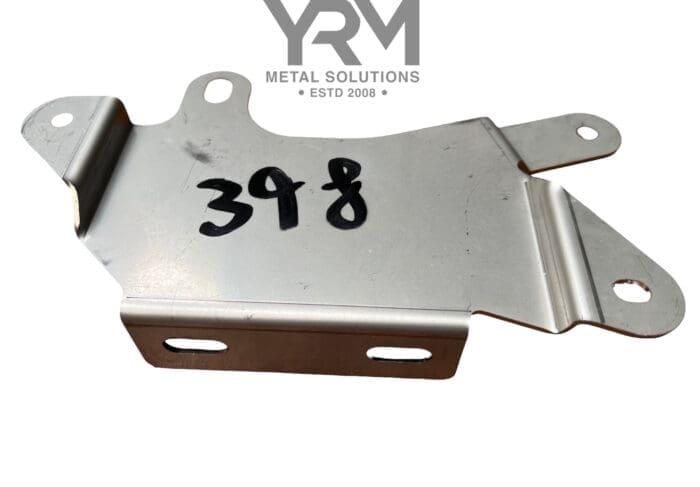 316 S/S Fuel Cooler Holder - LR Defender (07-16) - Image 3