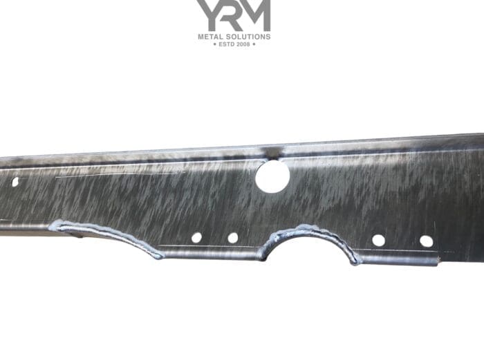 Vertical Front of Rear Tub Replacement - LR Defender & Series 2/3 109" (2 or 3 Door) - Image 4